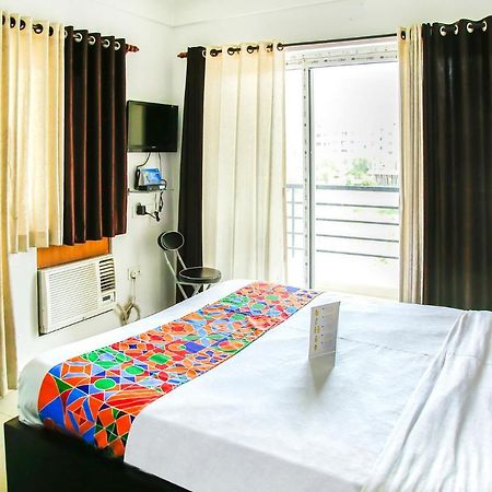 Fabhotel Eleanora - New Town Calcutta Buitenkant foto